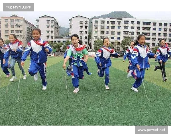 今天滑旱冰时突然想起儿时的回忆和那些年一起玩耍的伙伴们 今天滑旱冰时突然想起儿时的回忆和那些年一起玩耍的伙伴们