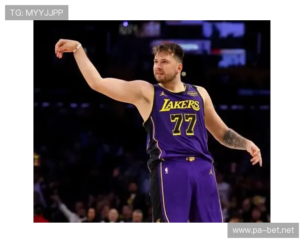 东契奇被批球霸不防守 将老詹当波什乐福中心引争议