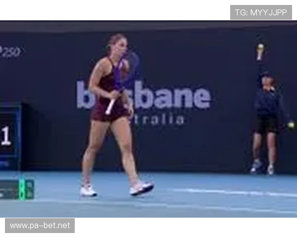 37岁T·玛利亚草地赛力克费尔南德斯挺进WTA500伦敦站次轮